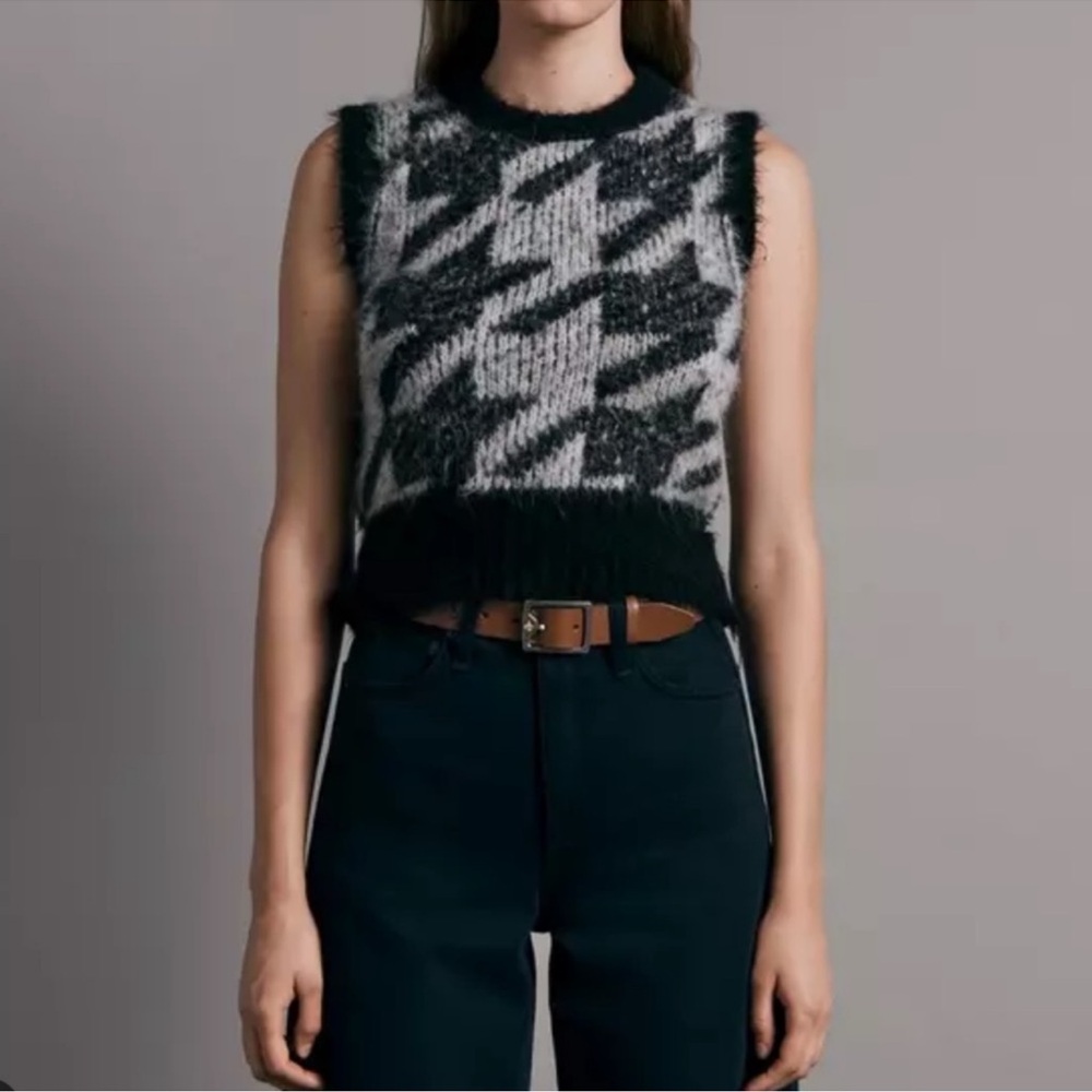 Black and Gray Sleeveless Women's Top